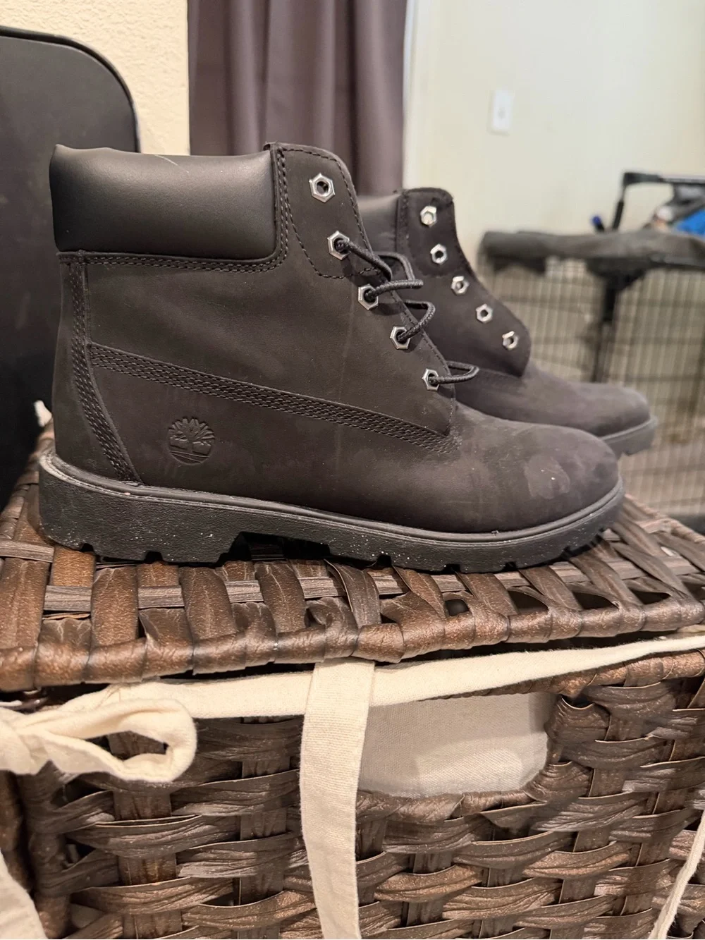Timberland Black Nubuck Waterproof Kids Size 7